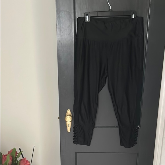 Pants - Black Leggings